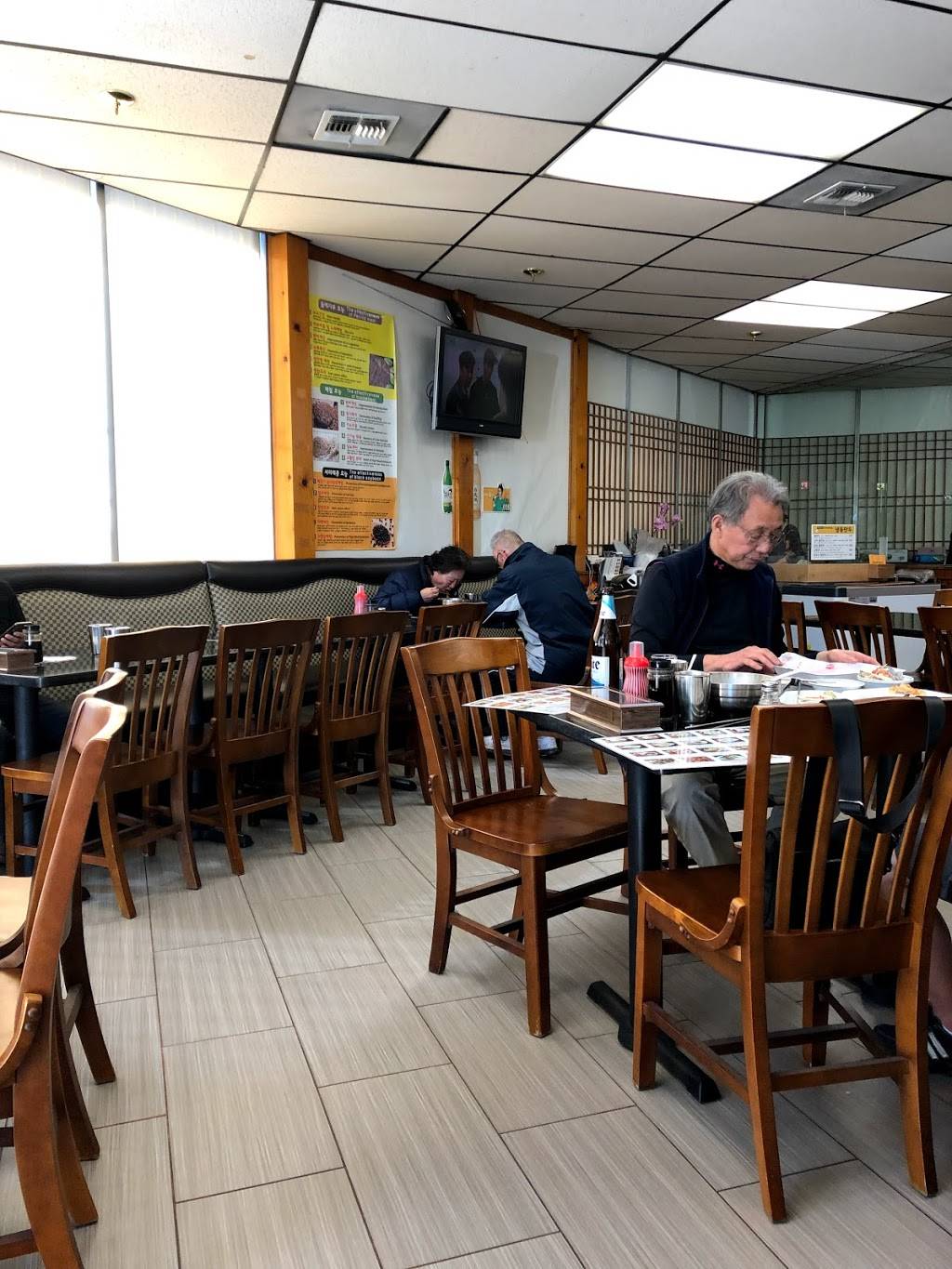 Myung Dong Tofu Restaurant | restaurant | 20627 Golden Springs Dr # 1M, Walnut, CA 91789, USA | 9094689650 OR +1 909-468-9650