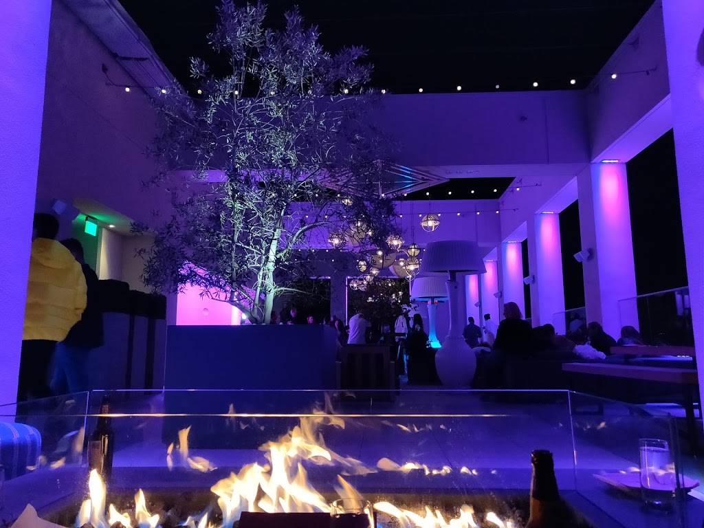 Hive & Honey Rooftop Bar | restaurant | 7905 Irvine Center Dr, Irvine, CA 92618, USA | 9497590200 OR +1 949-759-0200