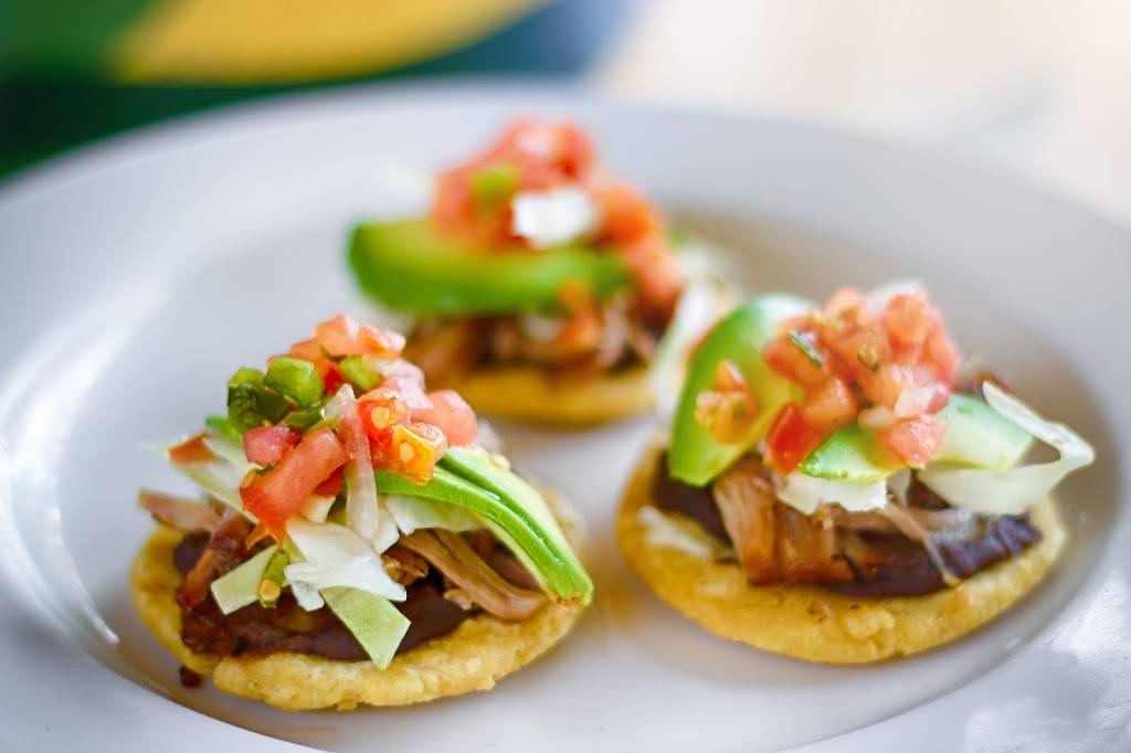 Agave Taco Bar | restaurant | 2217 E Mississippi Ave, Denver, CO 80210, USA | 3034256225 OR +1 303-425-6225