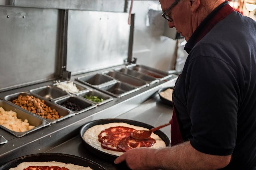 Davids Pizza Delivery | meal delivery | 253 W 200 N, Kaysville, UT 84037, USA | 8015930897 OR +1 801-593-0897