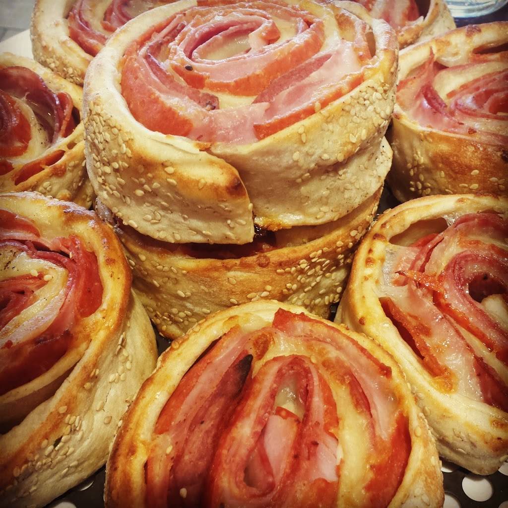 Raimo Pizza Hicksville | restaurant | 380 Woodbury Rd, Hicksville, NY 11801, USA | 5166812442 OR +1 516-681-2442