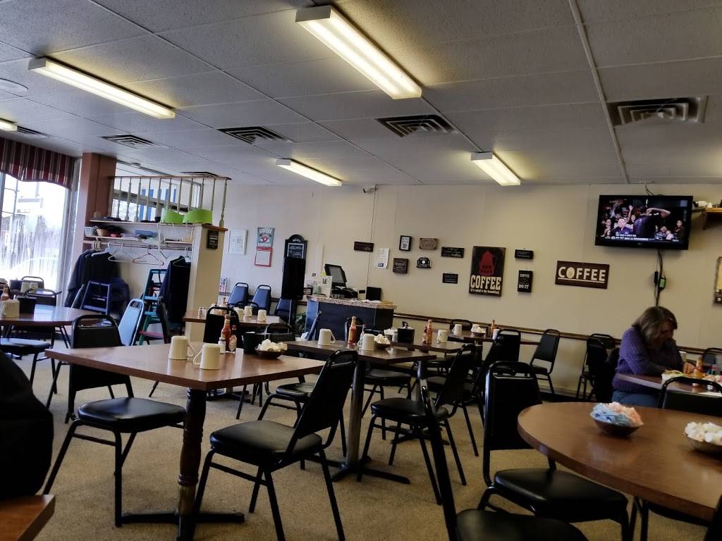 Cooks Cafe | cafe | 1300 N 66th St, Lincoln, NE 68505, USA | 4024661771 OR +1 402-466-1771