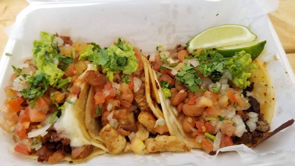 Flacos Mexican Street Food | restaurant | 185 S Main St, Newton, NH 03858, USA | 6037849019 OR +1 603-784-9019