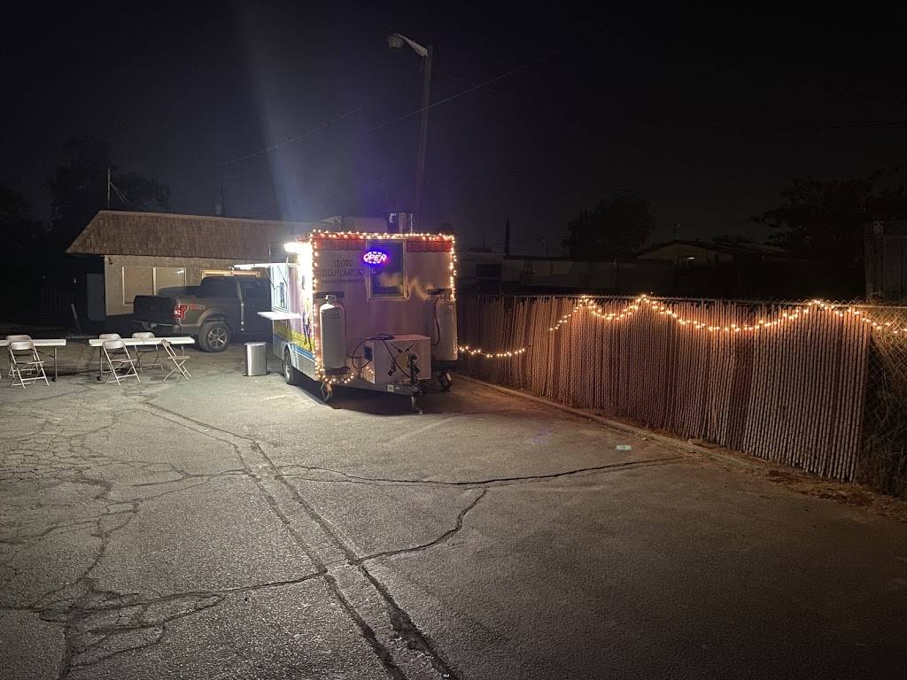Tacos Traficantes Taco Truck | restaurant | 1081 Lander Ave, Turlock, CA 95380, USA | 2094170366 OR +1 209-417-0366