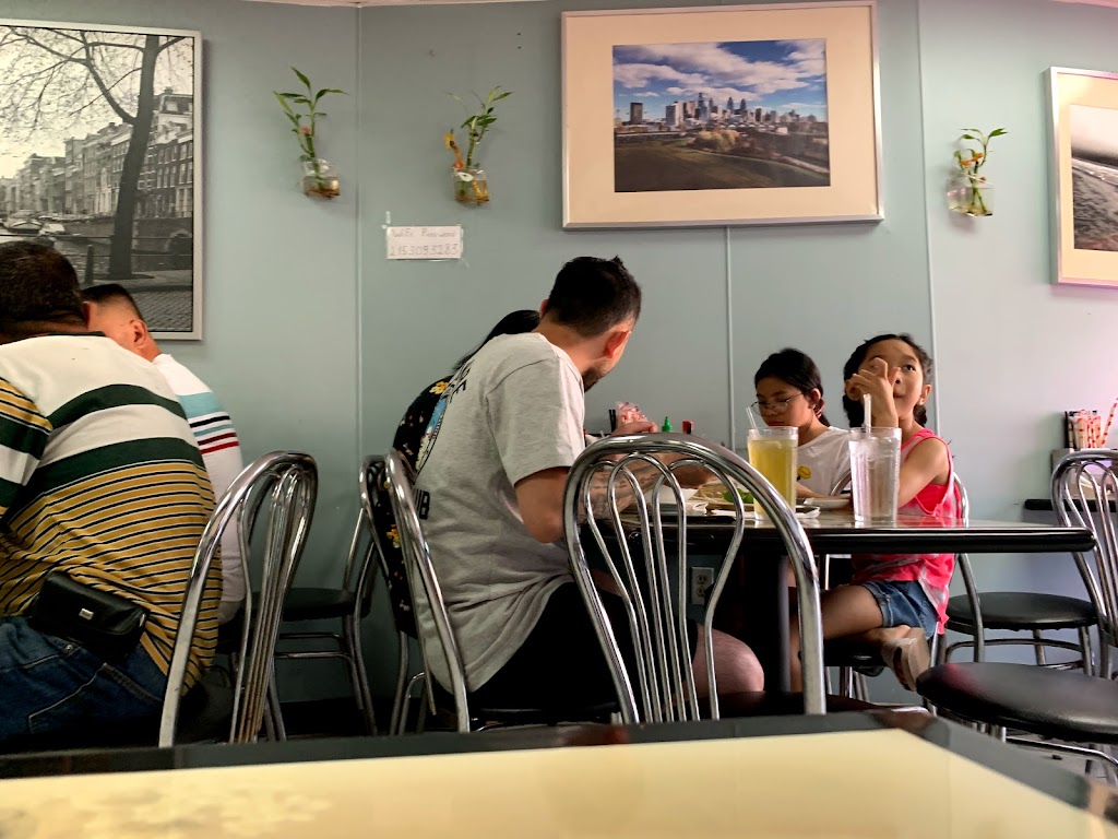 Cafe Thanh Truc | restaurant | 1037 S 8th St, Philadelphia, PA 19147, USA | 2156299966 OR +1 215-629-9966