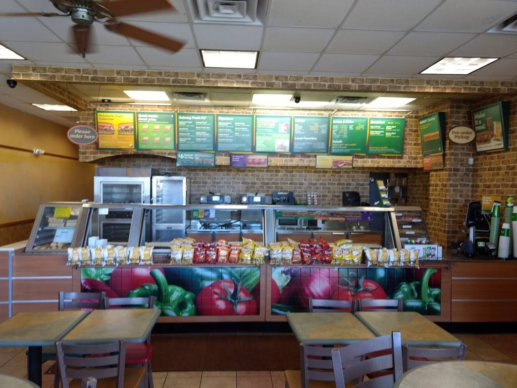 Subway | meal takeaway | 201 S Elm St Unit 1, Eaton, CO 80615, USA | 9704543315 OR +1 970-454-3315