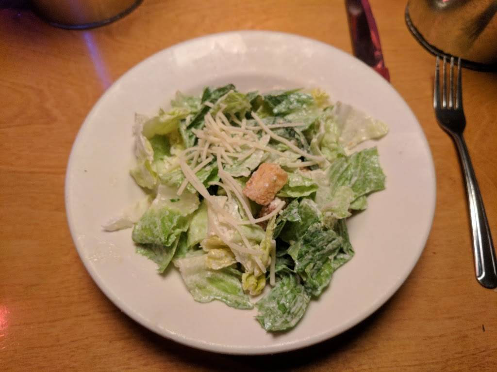 Texas Roadhouse | restaurant | 2105 NJ-35 Suite 103, Holmdel, NJ 07733, USA | 7326713749 OR +1 732-671-3749