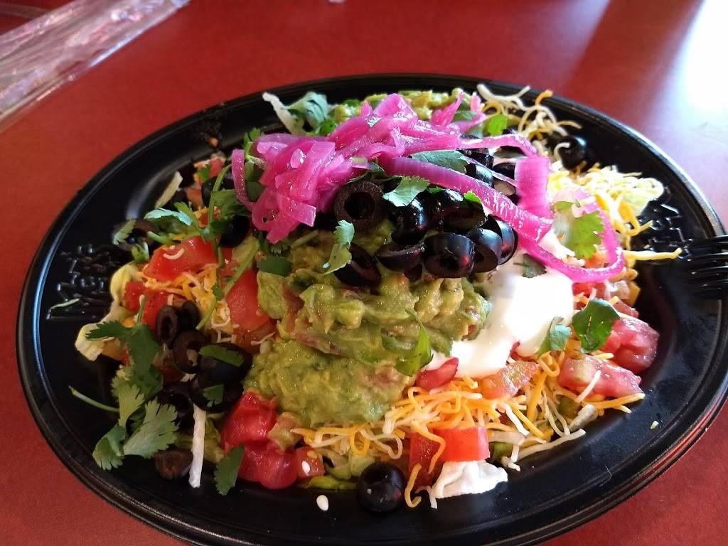 Moes Southwest Grill | restaurant | 976 W Mitchell Hammock Rd, Oviedo, FL 32765, USA | 4075421519 OR +1 407-542-1519