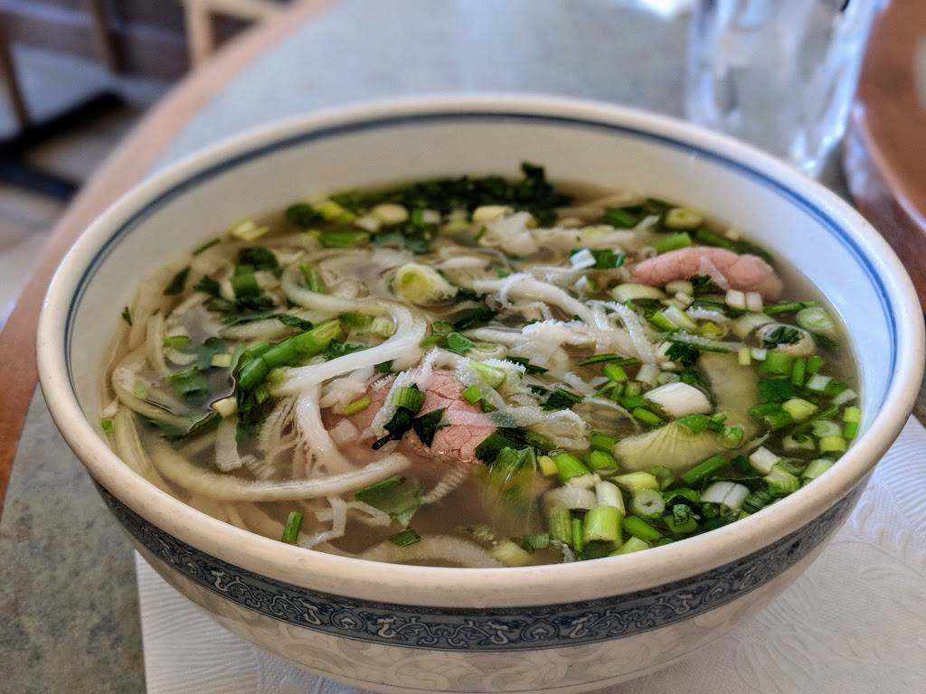 Kim Son Restaurant | restaurant | 3614 Balboa St, San Francisco, CA 94121, USA | 4152213811 OR +1 415-221-3811