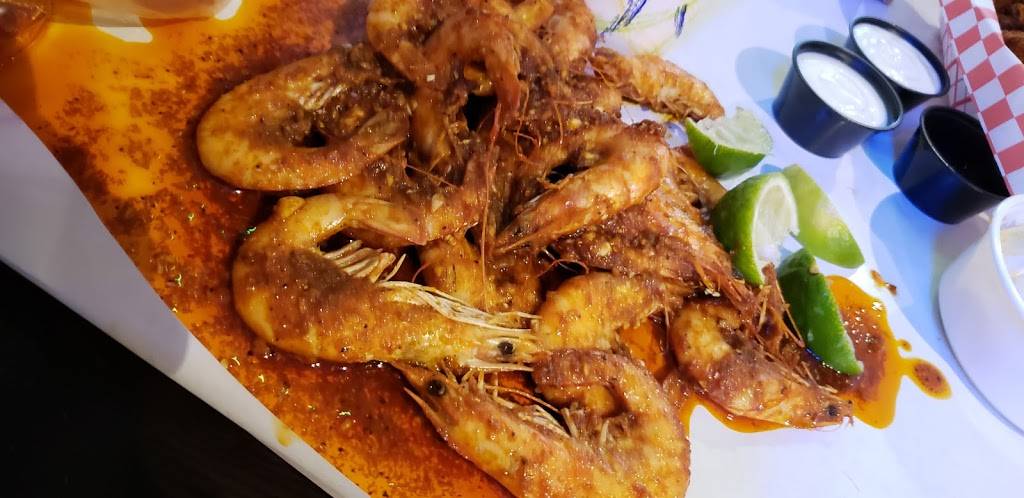 Crab Bucket | restaurant | 1260 N Main St, Salinas, CA 93906, USA | 8314430111 OR +1 831-443-0111