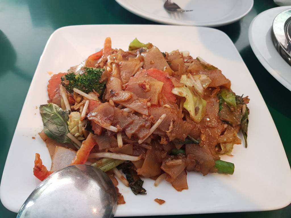 Emerald Thai Cuisine | restaurant | 9315 Venice Blvd, Culver City, CA 90232, USA | 3108366860 OR +1 310-836-6860