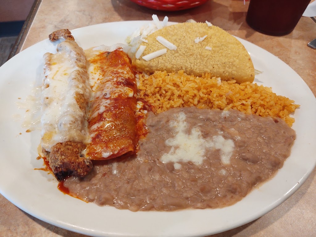 Taquizas Grill | restaurant | 509 3rd St, Chattanooga, OK 73528, USA | 5805972440 OR +1 580-597-2440