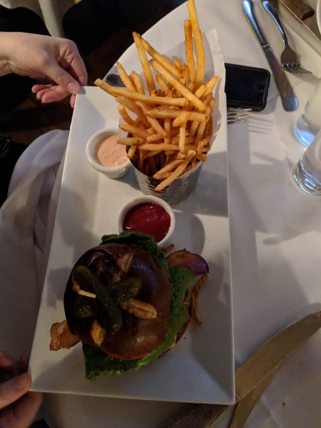 Traditions 118 | restaurant | 11 Old Tomahawk St, Yorktown Heights, NY 10598, USA | 9142487200 OR +1 914-248-7200