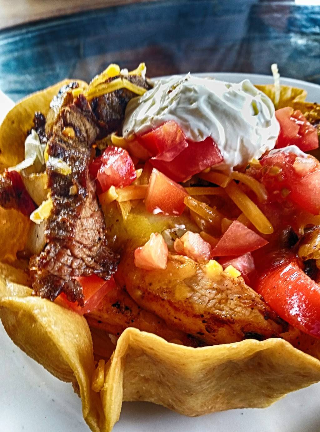 Monarcas Authentic Mexican Cuisine Bar & Grill | restaurant | 1604 SE 46th St, Cape Coral, FL 33904, USA | 2395409533 OR +1 239-540-9533