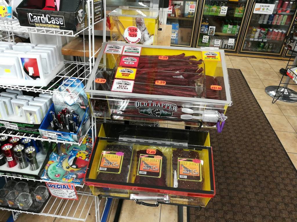 Memorial Beach Market | restaurant | 28 Healdsburg Ave, Healdsburg, CA 95448, USA | 7074339073 OR +1 707-433-9073