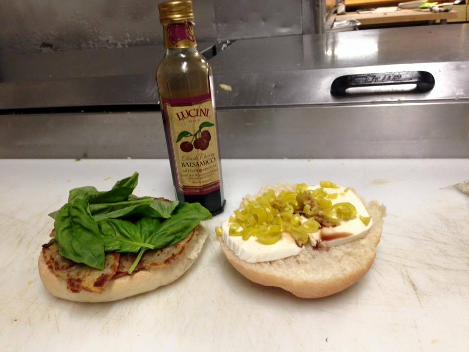 Island Fresh Pizza & Subs | restaurant | 395 State Rd, Vineyard Haven, MA 02568, USA | 5083382764 OR +1 508-338-2764