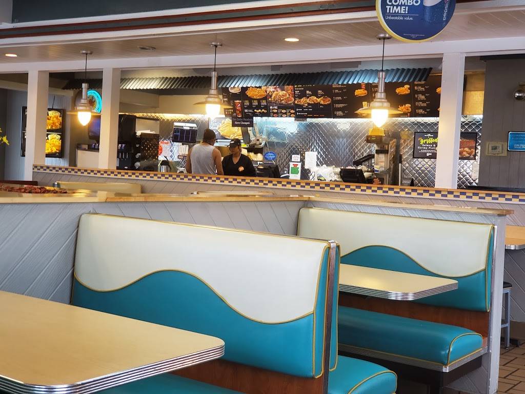 Long John Silvers | restaurant | 6740 N Blackstone Ave, Fresno, CA 93710, USA | 5594328037 OR +1 559-432-8037