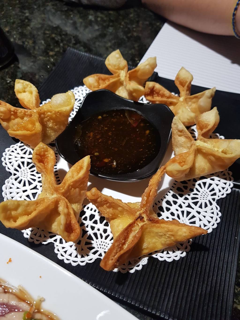 Jinju | restaurant | 2600 34th St N, St. Petersburg, FL 33713, USA | 7275921400 OR +1 727-592-1400