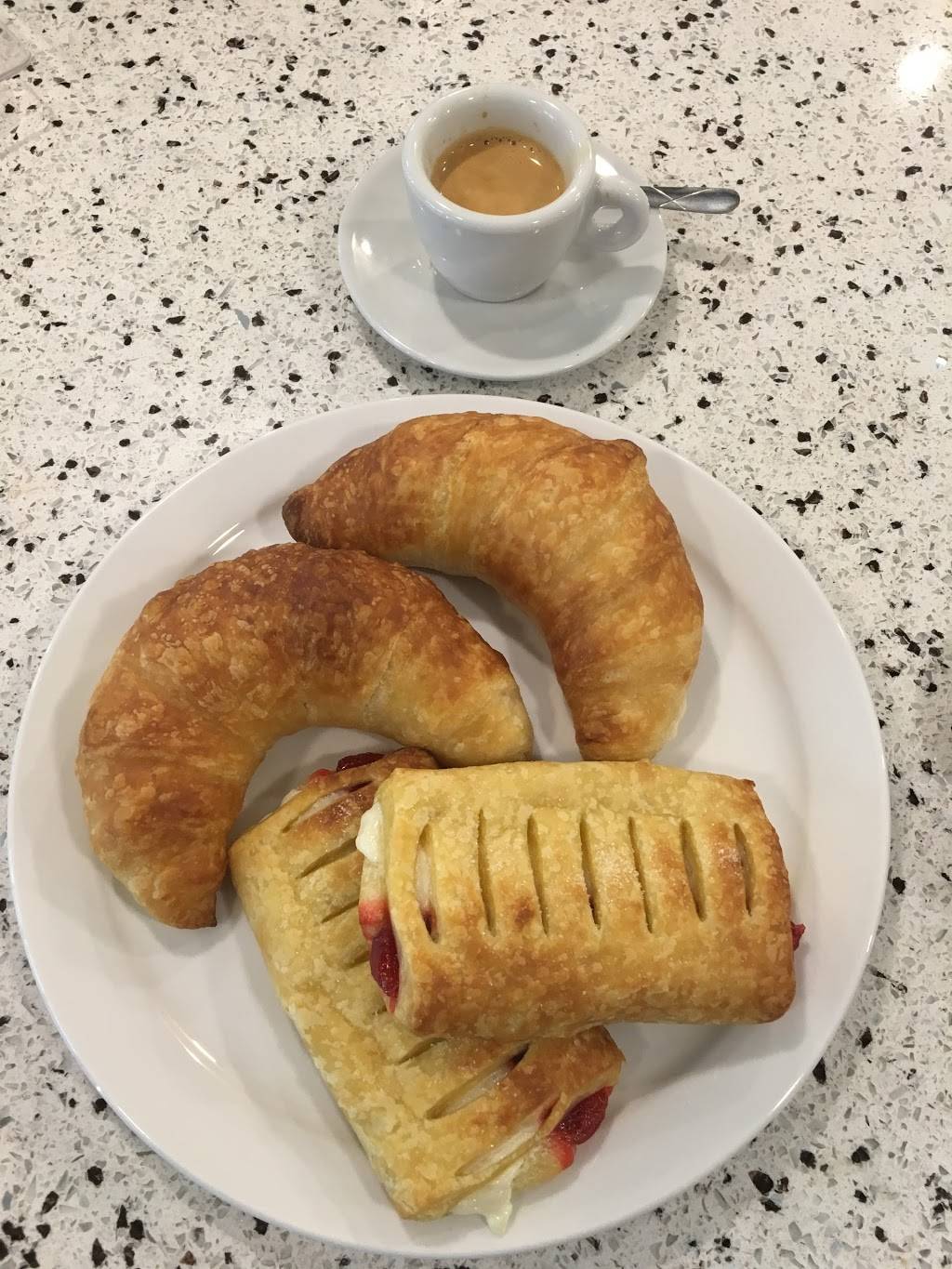 Domiziano cafe Brick Oven Pizza | restaurant | 40 Centennial Pkwy N #3, Hamilton, ON L8E 1H6, Canada | 9055610555 OR +1 905-561-0555