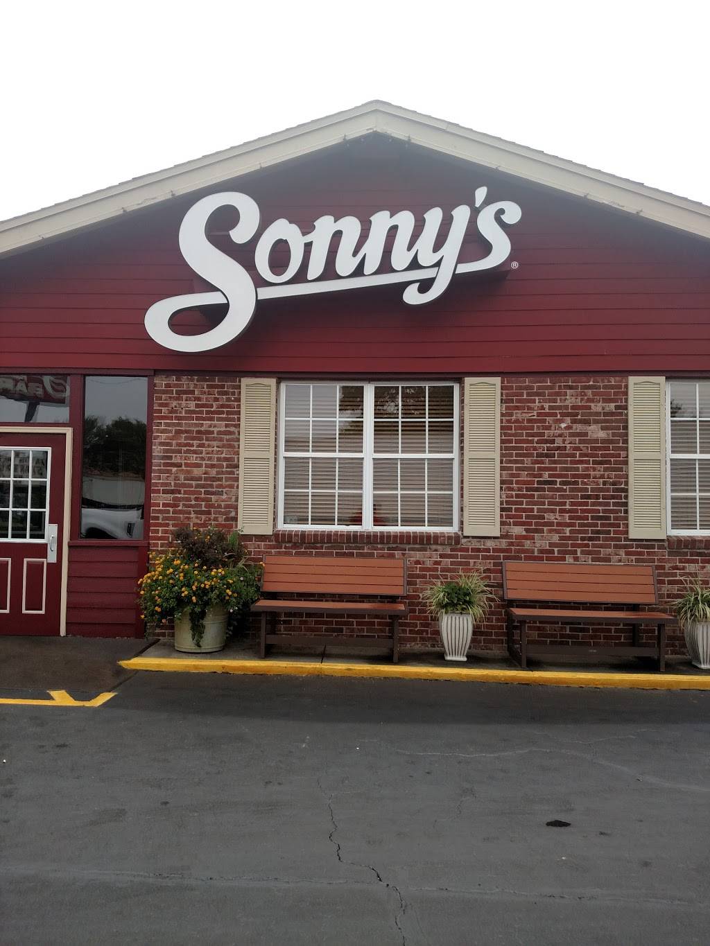 Sonnys BBQ | restaurant | 230 S Temple Ave, Starke, FL 32091, USA | 9049648840 OR +1 904-964-8840