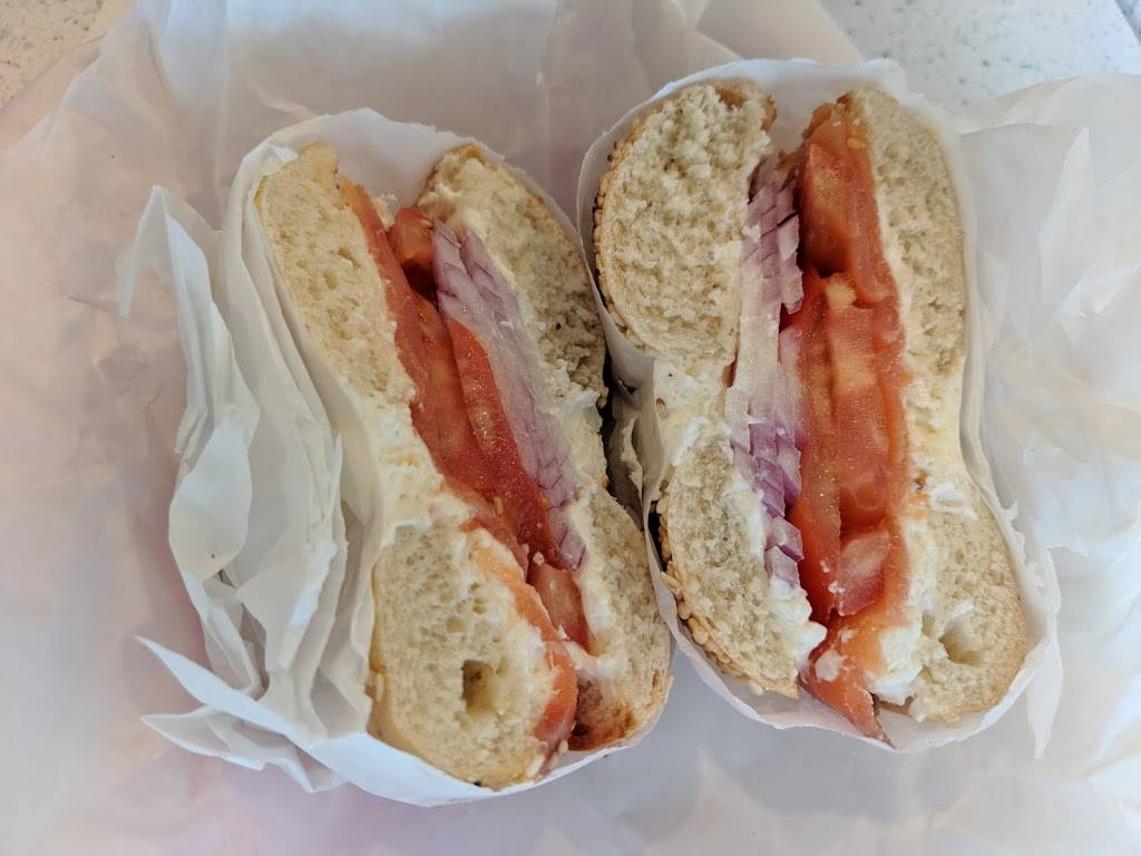 The Bagel Bakery | restaurant | 130 Country Club Gate Center, Pacific Grove, CA 93950, USA | 8316496272 OR +1 831-649-6272