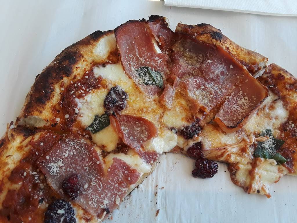 Pizzeria Limone | restaurant | 1249 E Main St #120, Lehi, UT 84043, USA | 8013318820 OR +1 801-331-8820