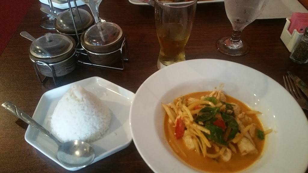 Ruang Tong Thai Cuisine | restaurant | 6790 Forest Hill Ave, Richmond, VA 23225, USA | 8046128616 OR +1 804-612-8616