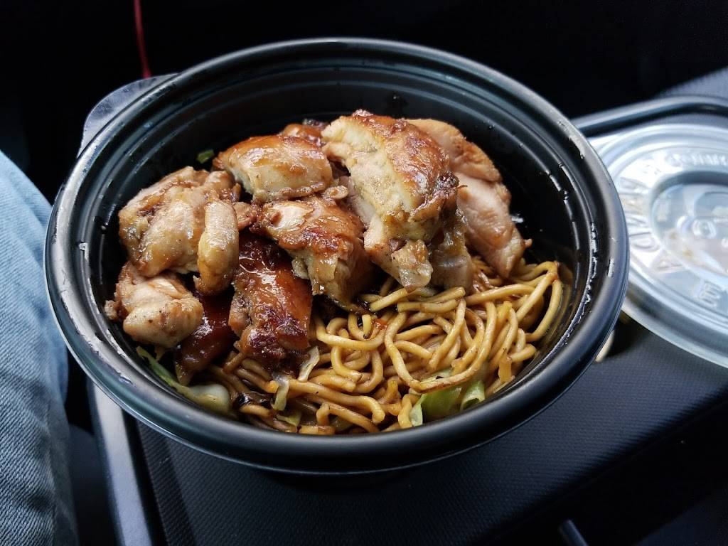 Panda Express | meal takeaway | 16645 Sierra Lakes Pkwy, Fontana, CA 92336, USA | 9098231644 OR +1 909-823-1644