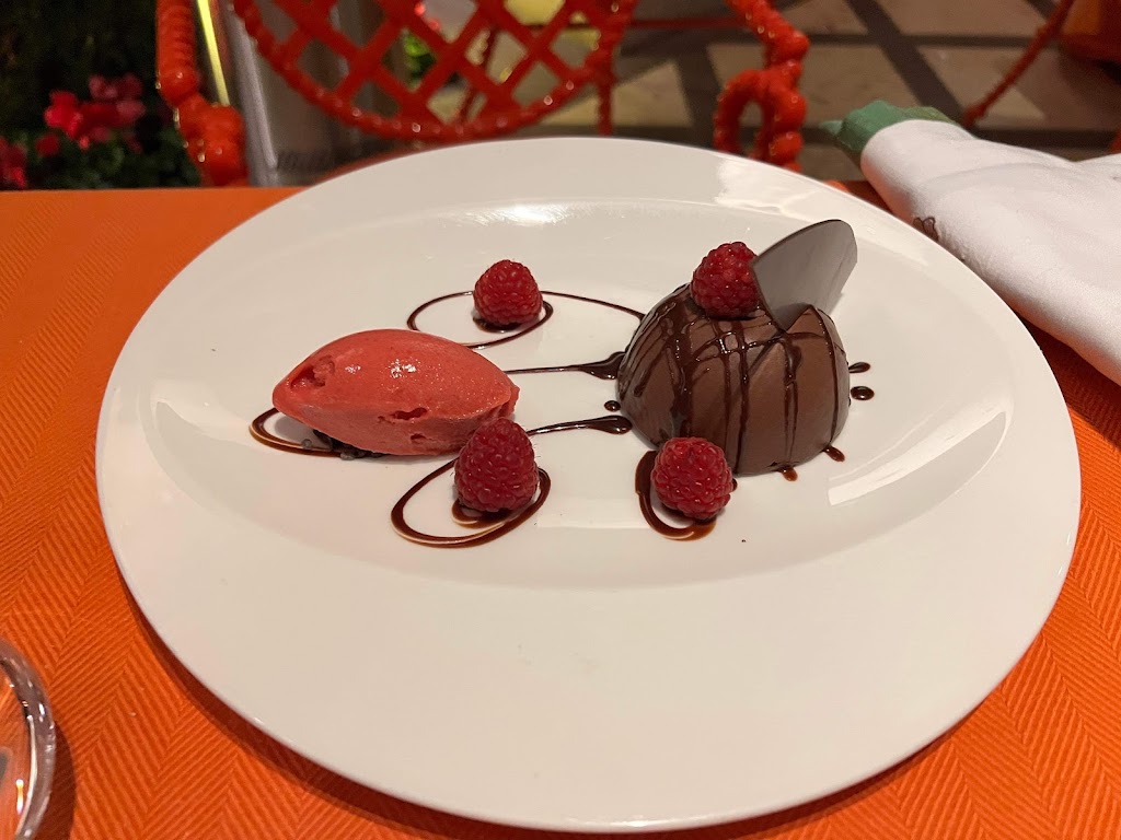 Sinatra | restaurant | 3131 Las Vegas Blvd S, Las Vegas, NV 89109, USA | 7027705320 OR +1 702-770-5320