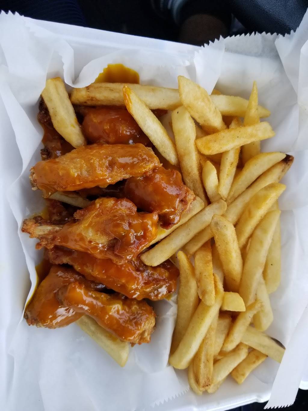 Crickets | restaurant | 3810 Sullivan St, Madison, AL 35758, USA | 2564643777 OR +1 256-464-3777