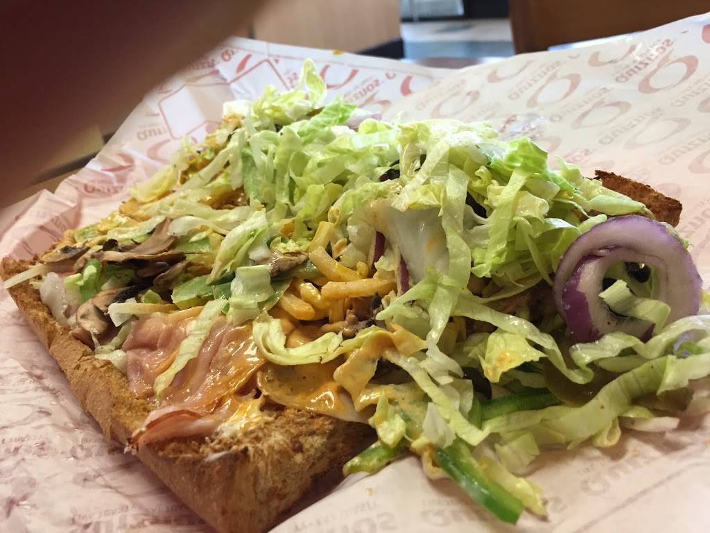 Quiznos | restaurant | 3738 S Figueroa St, Los Angeles, CA 90007, USA | 2137491882 OR +1 213-749-1882