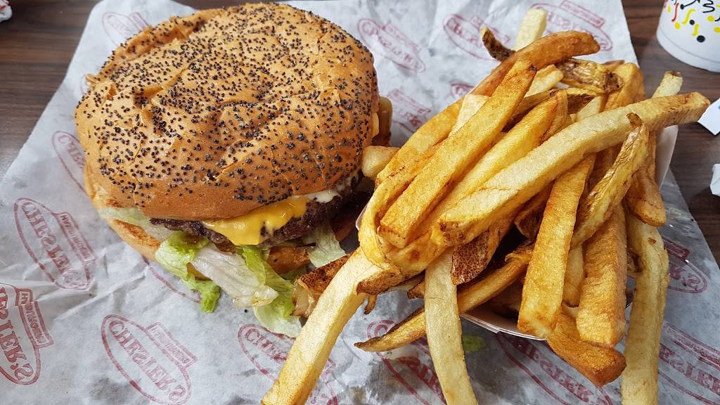 Chesters Hamburgers | restaurant | 1006 NE Interstate 410 Loop, San Antonio, TX 78209, USA | 2108058600 OR +1 210-805-8600