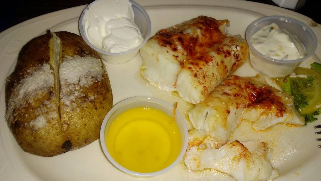 Parkside Restaurant & Bar | restaurant | 555 Davis St, Hammond, WI 54015, USA | 7157965222 OR +1 715-796-5222