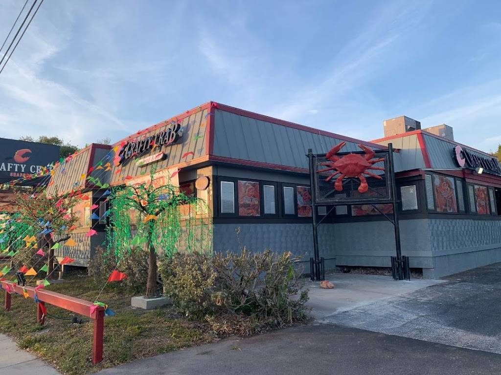 Crafty Crab | restaurant | 2901 Tyrone Blvd N, St. Petersburg, FL 33710, USA | 7272911555 OR +1 727-291-1555