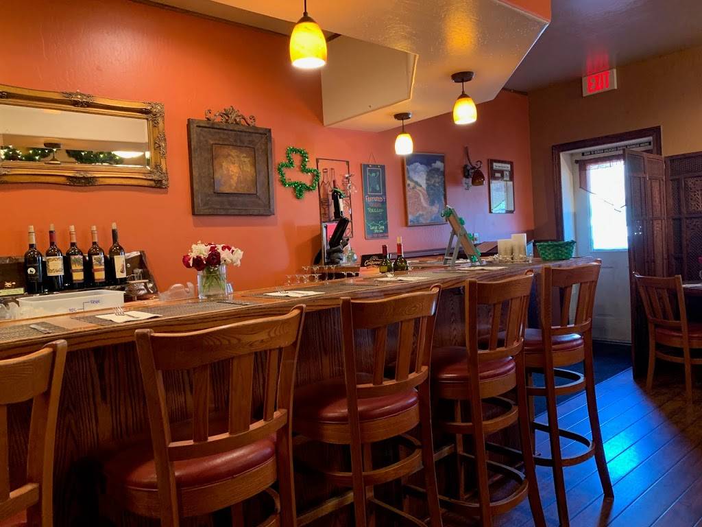 Gold Vine Grill | restaurant | 6028 Grizzly Flat Rd, Somerset, CA 95684, USA | 5306264042 OR +1 530-626-4042