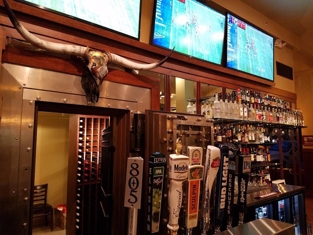 Hollister House Bar and Grill | restaurant | 500 San Benito St, Hollister, CA 95023, USA | 8313131426 OR +1 831-313-1426