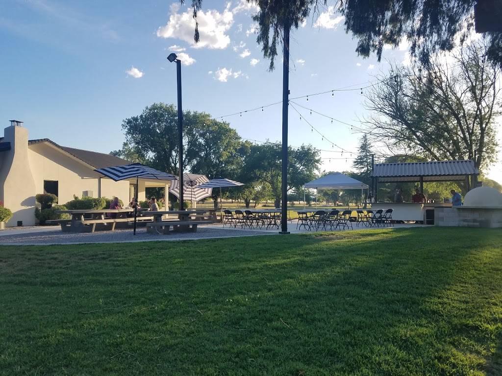 Sully’s at Oak Creek Golf Course | restaurant | 2620 Montgomery Rd, Red Bluff, CA 96080, USA | 5305274653 OR +1 530-527-4653