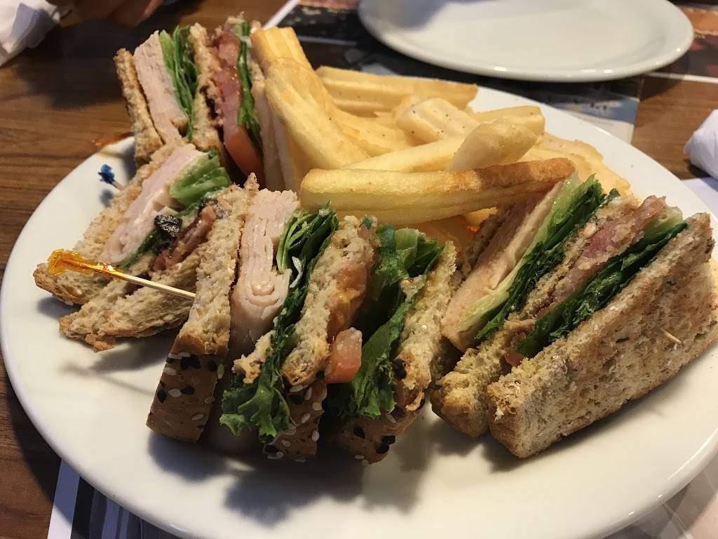 Dennys | restaurant | 5725 T G Lee Blvd, Orlando, FL 32822, USA | 4074388811 OR +1 407-438-8811