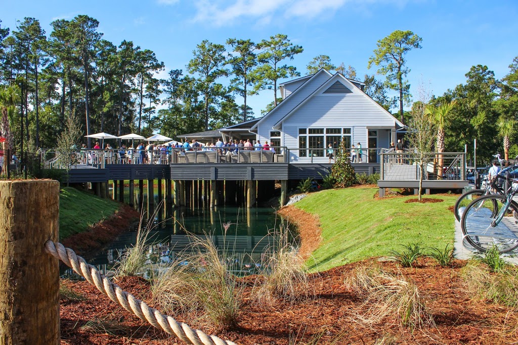 The Deck at Franklin Creek | restaurant | 910 Franklin Creek Rd N, Savannah, GA 31411, USA | 9125983502 OR +1 912-598-3502