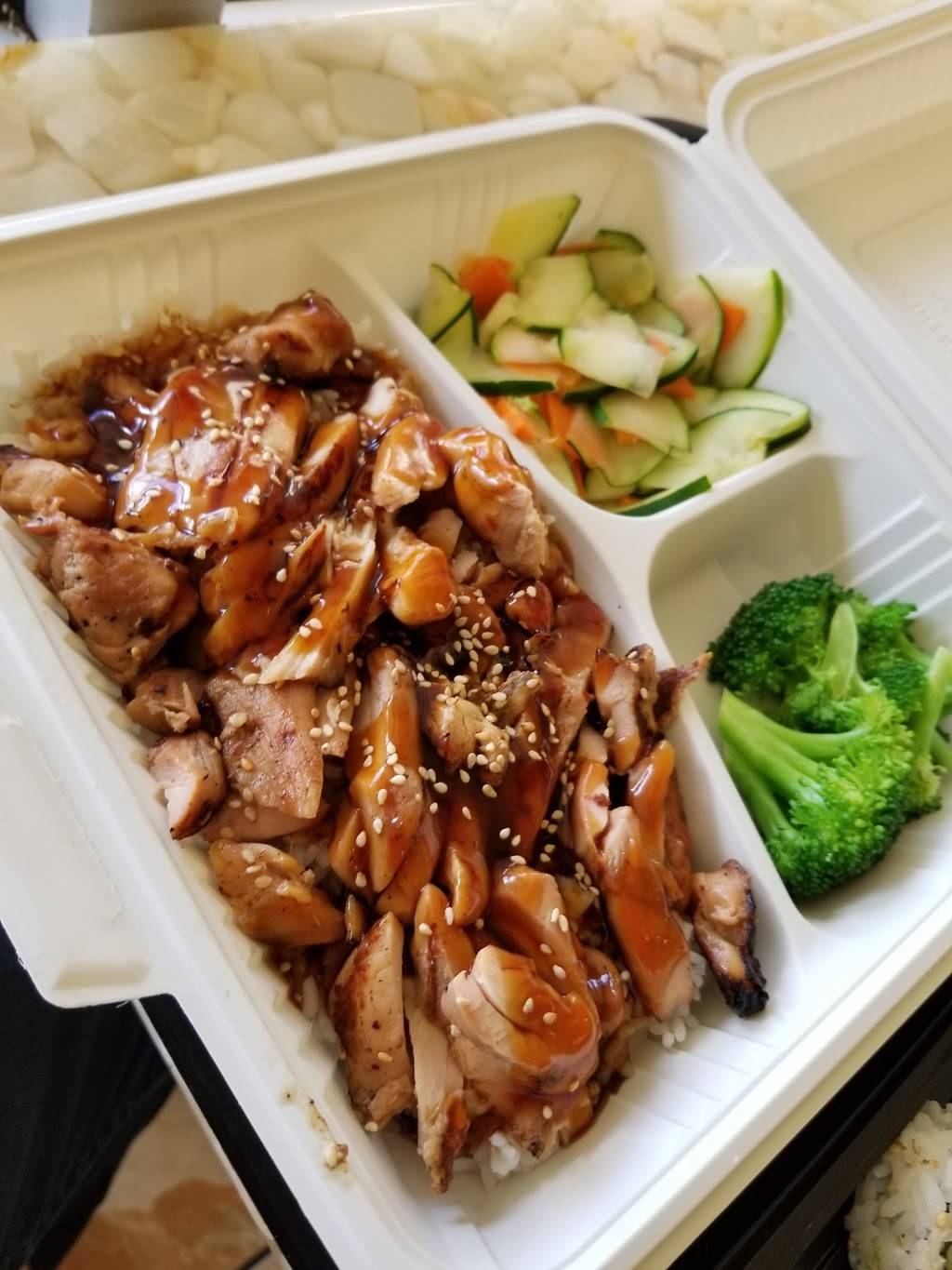 Mako Bowl | restaurant | 3121, 3621 E Foothill Blvd, Pasadena, CA 91107, USA | 6263513344 OR +1 626-351-3344