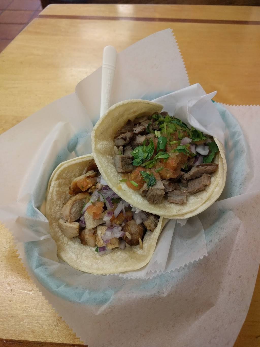 Sonoma Taco Shop | restaurant | 210 Northgate One, San Rafael, CA 94903, USA | 4154799066 OR +1 415-479-9066