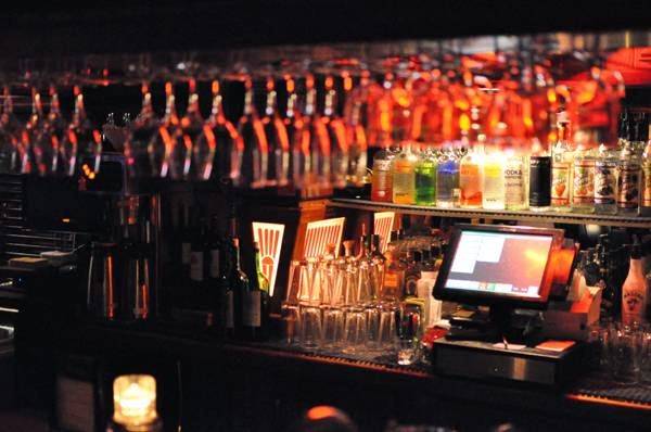 Buffalo Gap Saloon & Eatery: Restaurant & Bar | restaurant | 6835 S S Macadam Ave, Portland, OR 97219, USA | 5032447111 OR +1 503-244-7111