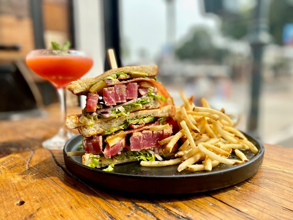 The Cruisery | restaurant | 501 State St, Santa Barbara, CA 93101, USA | 8057293553 OR +1 805-729-3553