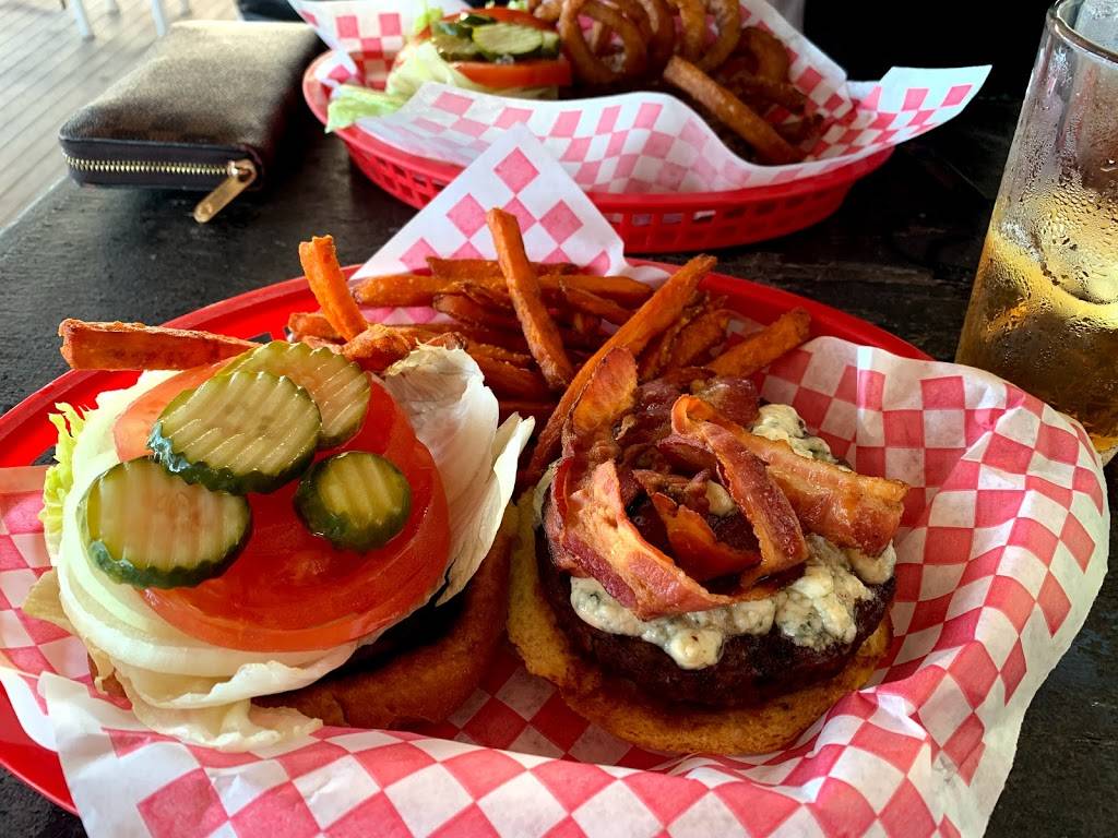 Lous Blues Bar & Grill | restaurant | 3191 N Hwy A1A, Indialantic, FL 32903, USA | 3217792299 OR +1 321-779-2299