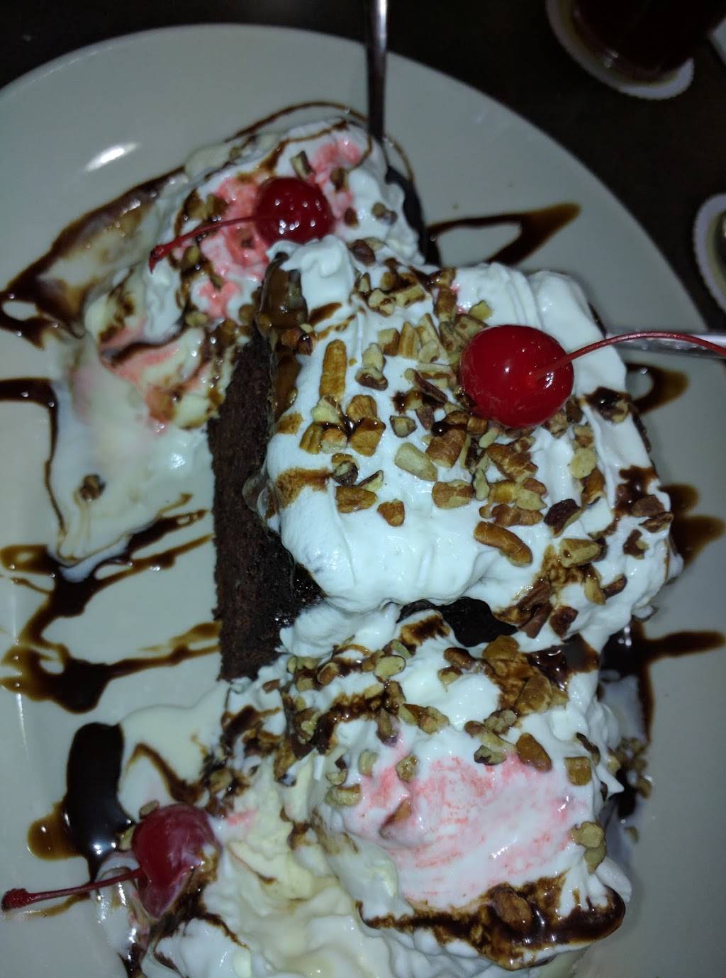 Brass Lantern | restaurant | 2290 Pulaski Hwy, Lawrenceburg, TN 38464, USA | 9317620474 OR +1 931-762-0474