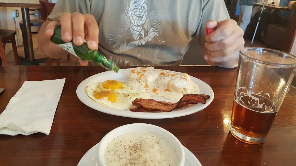 Zinis Diner | restaurant | 796 S Cloverdale Blvd, Cloverdale, CA 95425, USA | 7078949444 OR +1 707-894-9444