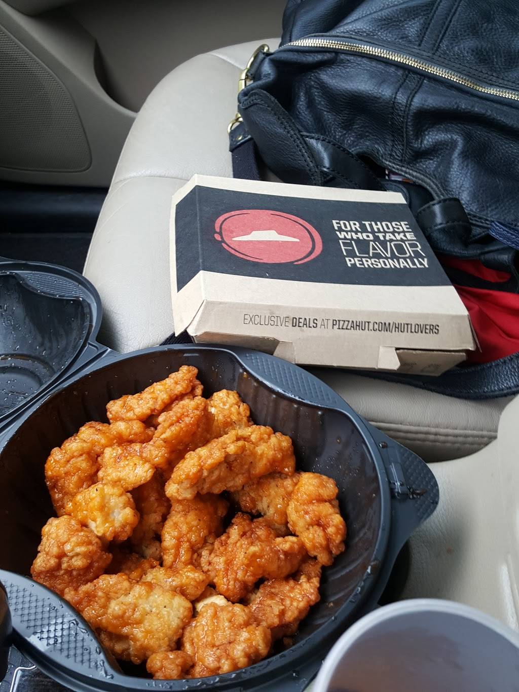 Pizza Hut | restaurant | 3001 Wildflower Dr, Bryan, TX 77802, USA | 9797743222 OR +1 979-774-3222