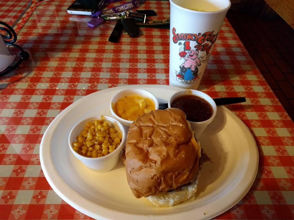 Smoky Jons #1 BBQ | restaurant | 2310 Packers Ave, Madison, WI 53704, USA | 6082497427 OR +1 608-249-7427