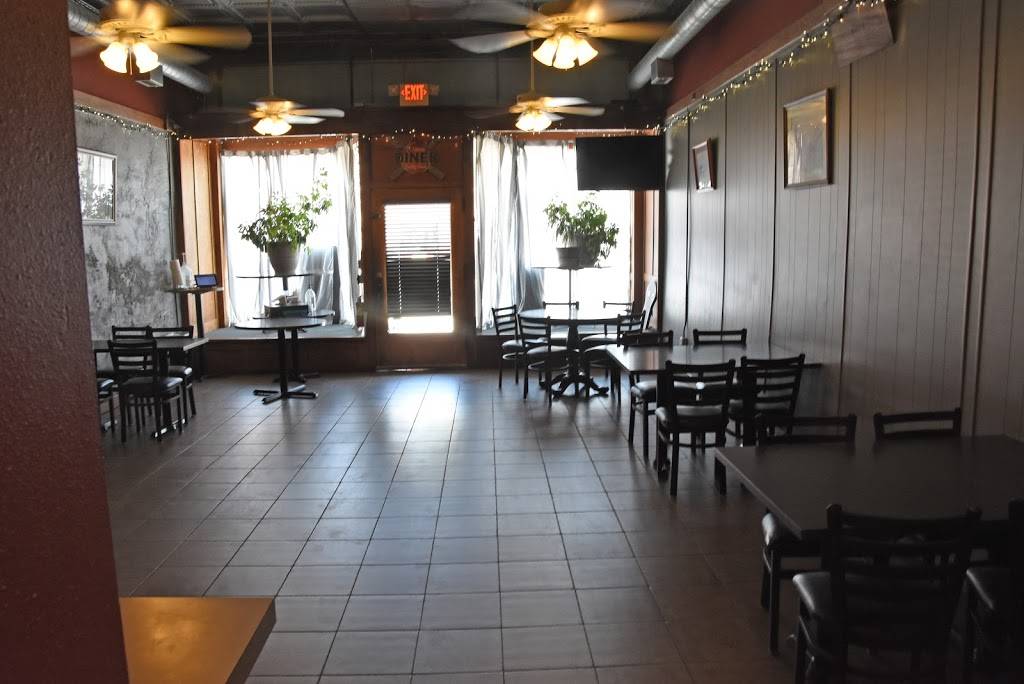 Westside Bar & Grille | restaurant | 127 S Chestnut Ave, Earlham, IA 50072, USA | 5157582916 OR +1 515-758-2916