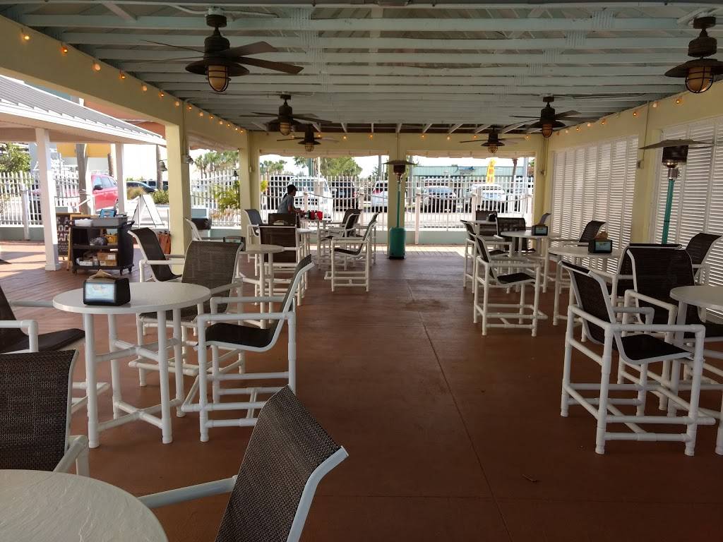 Fishlips Waterfront Bar & Grill | restaurant | 610 Glen Cheek Dr, Port Canaveral, FL 32920, USA | 3217844533 OR +1 321-784-4533